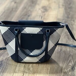 Kate Spade Navy & White straw bag